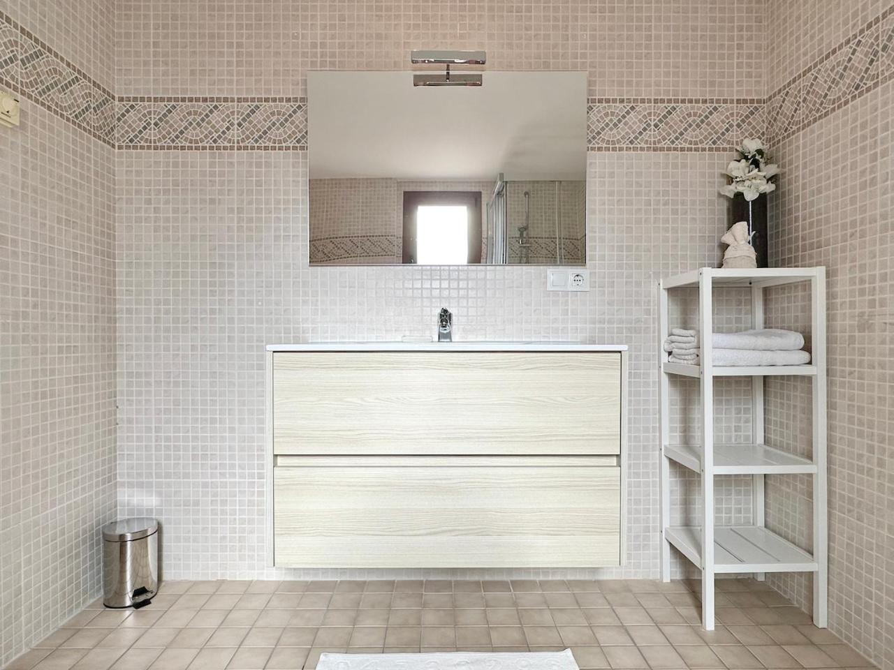 Bonito Con Piscina Y Jacuzzi Apartment L'Alfas del Pi