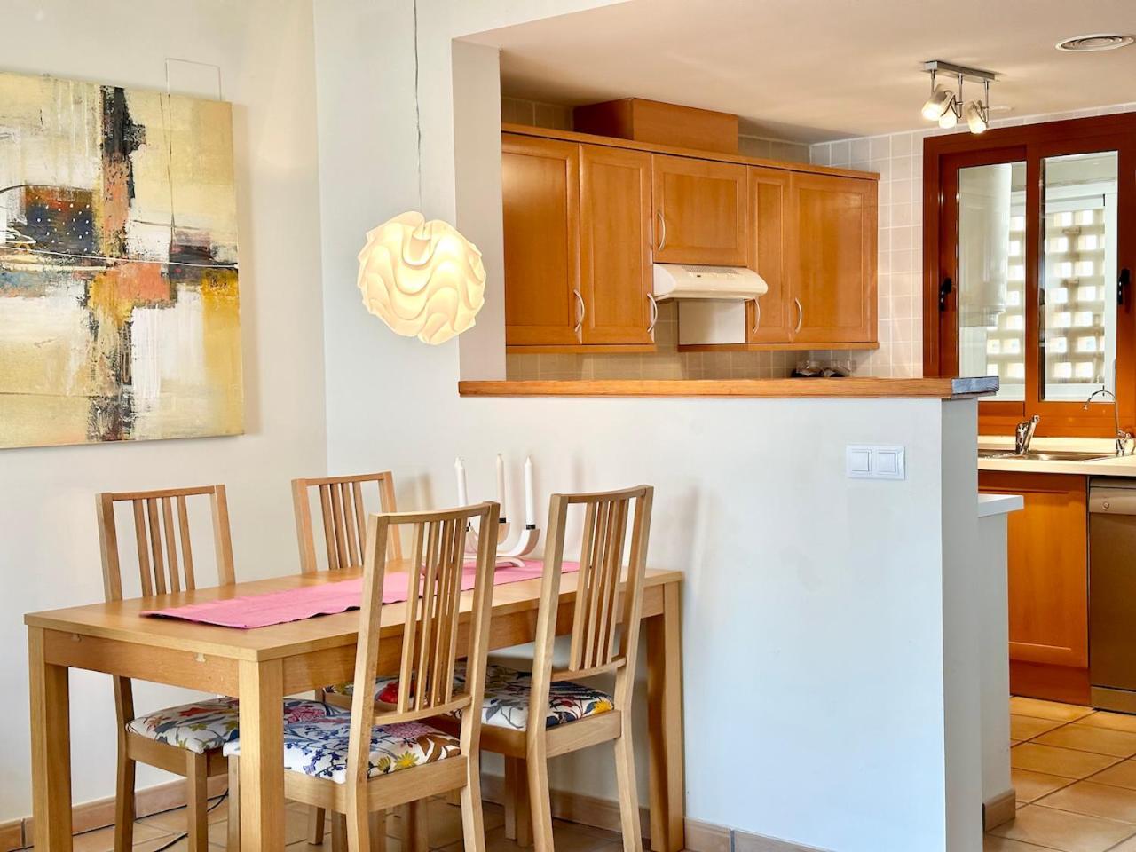 Bonito Con Piscina Y Jacuzzi Apartment